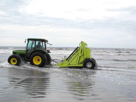 Barber Beach cleaner กวาดชายหาด ขยะ ทำงานได้แม้ทรายเปียก ขณะน้ำลง ประหยัดเวลาทำงานได้มาก